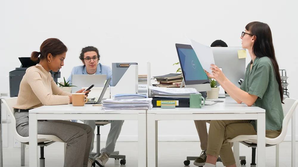 In-House Team Vs. Outsourcing